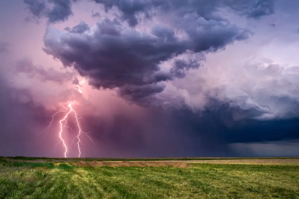 storm chasing photography trips